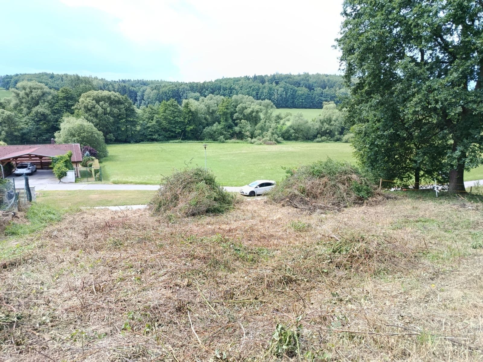 Prodej pozemku 899 m², Hosín, Jihočeský kraj Prodej pozemku 899 m², Hosín, Jihočeský kraj