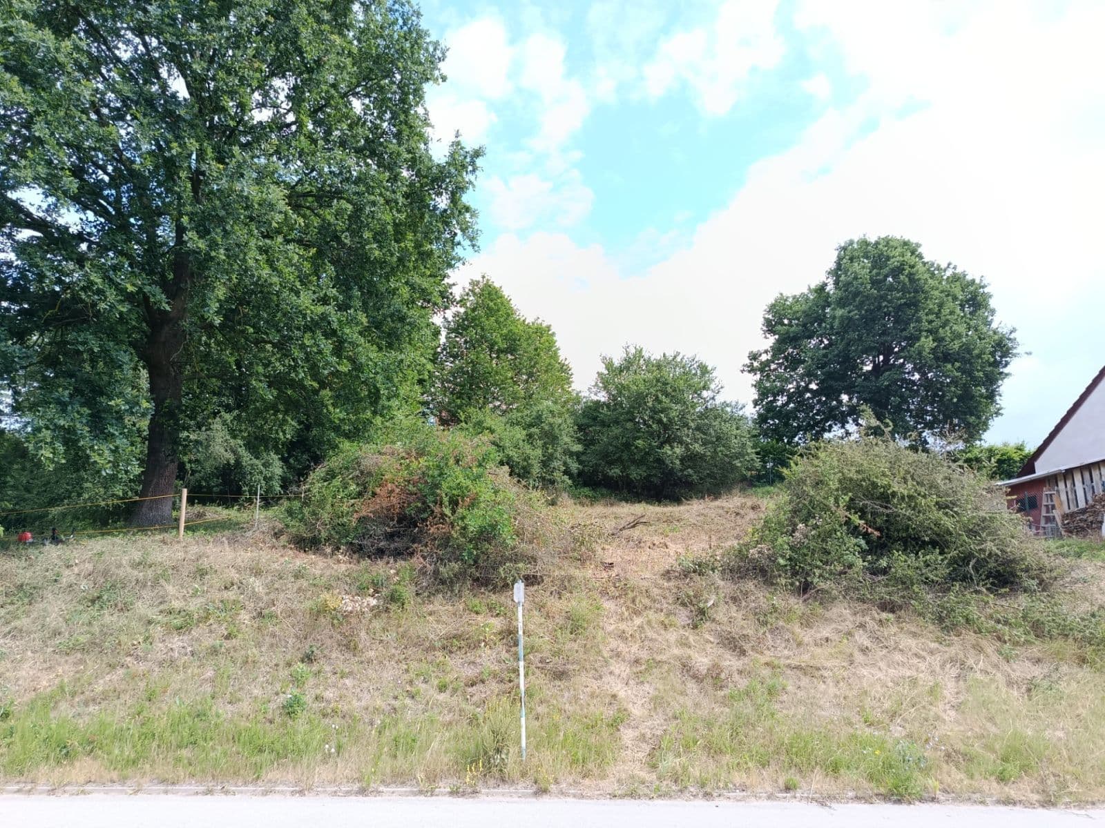 Prodej pozemku 899 m², Hosín, Jihočeský kraj Prodej pozemku 899 m², Hosín, Jihočeský kraj