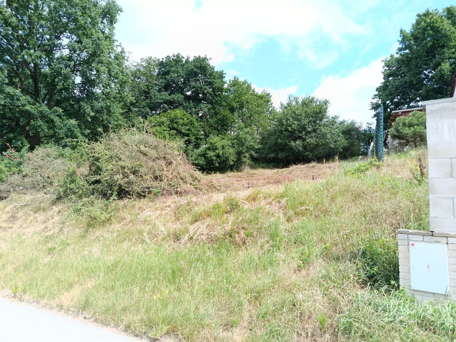 Prodej pozemku 899 m², Hosín, Jihočeský kraj Prodej pozemku 899 m², Hosín, Jihočeský kraj