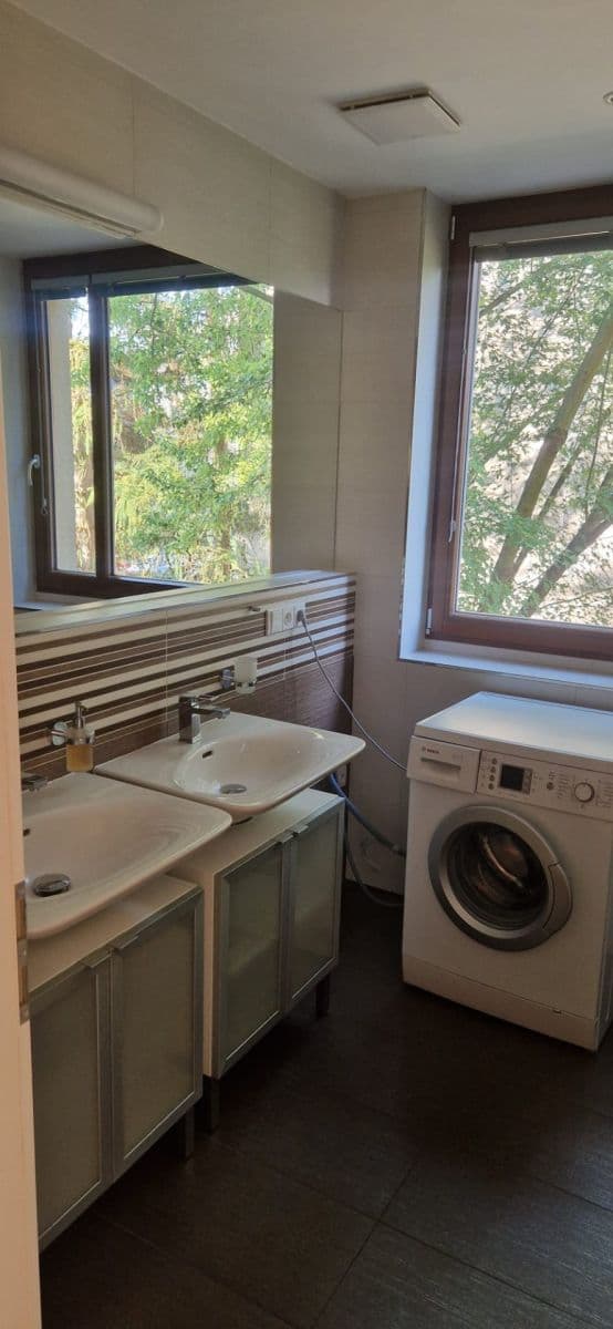 Pronájem bytu 3+kk 83 m², Pod Lysinami, Praha, Praha Pronájem bytu 3+kk 83 m², Pod Lysinami, Praha, Praha