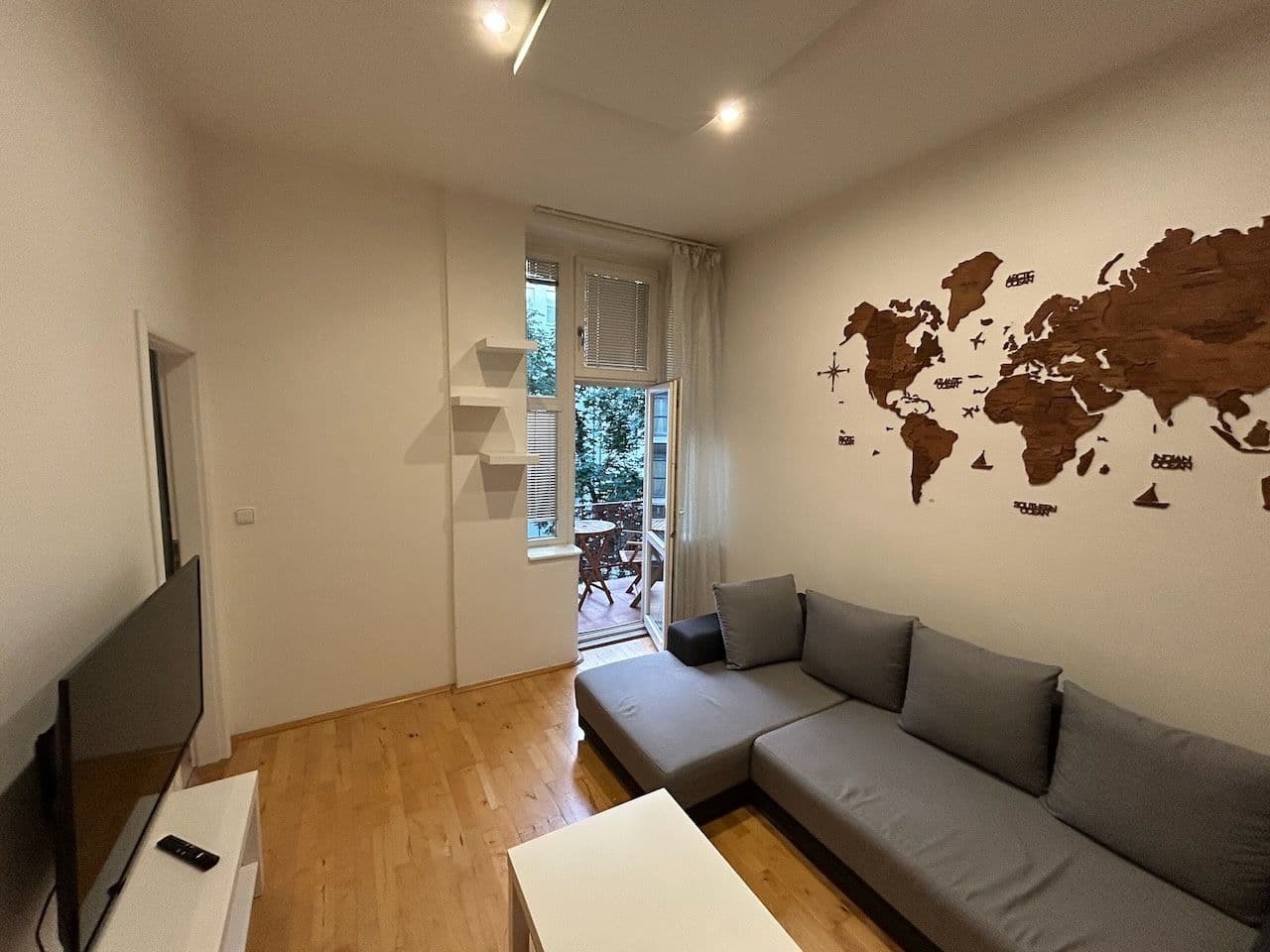 Pronájem bytu 2+kk 38 m², Jilemnického, Praha, Praha Pronájem bytu 2+kk 38 m², Jilemnického, Praha, Praha