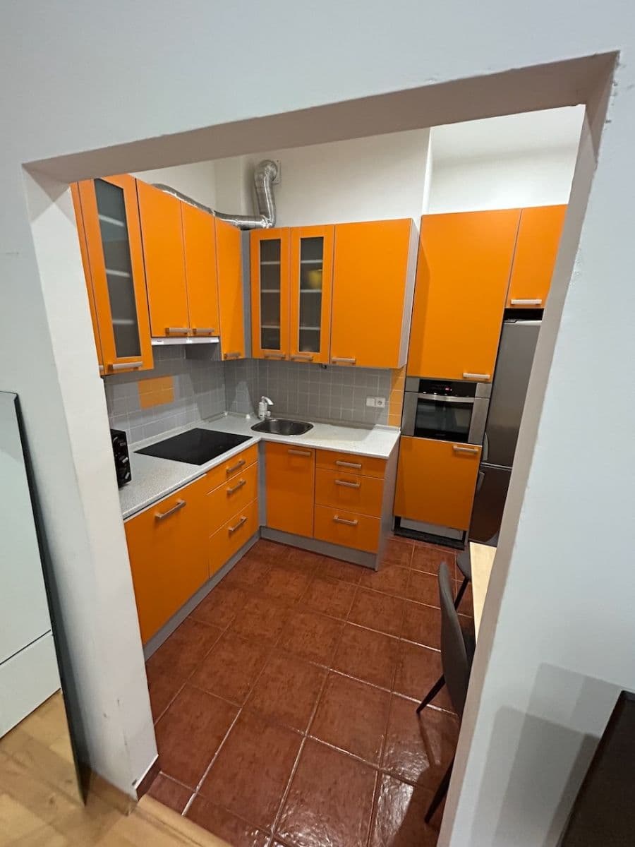 Pronájem bytu 2+kk 38 m², Jilemnického, Praha, Praha Pronájem bytu 2+kk 38 m², Jilemnického, Praha, Praha