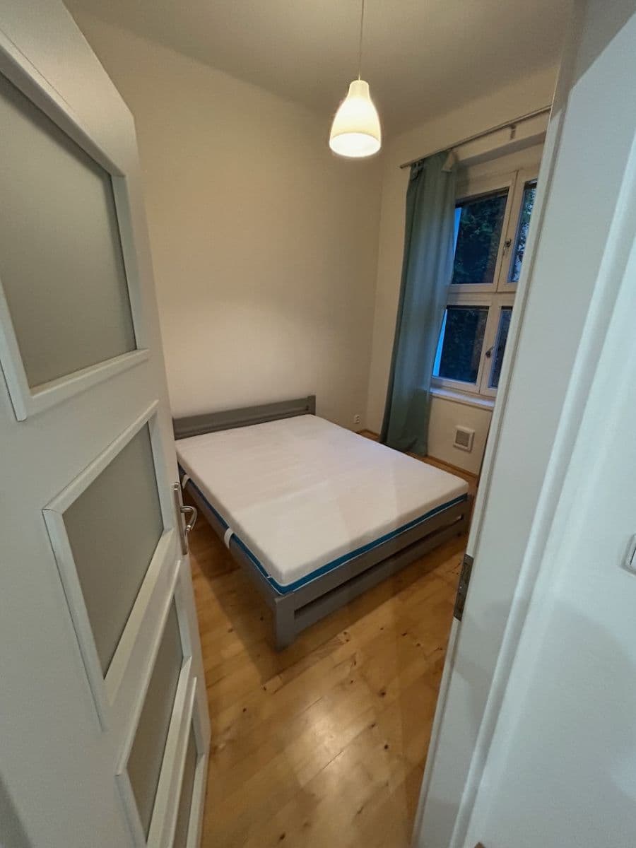 Pronájem bytu 2+kk 38 m², Jilemnického, Praha, Praha Pronájem bytu 2+kk 38 m², Jilemnického, Praha, Praha