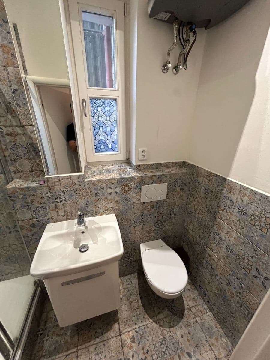 Pronájem bytu 2+kk 38 m², Jilemnického, Praha, Praha Pronájem bytu 2+kk 38 m², Jilemnického, Praha, Praha