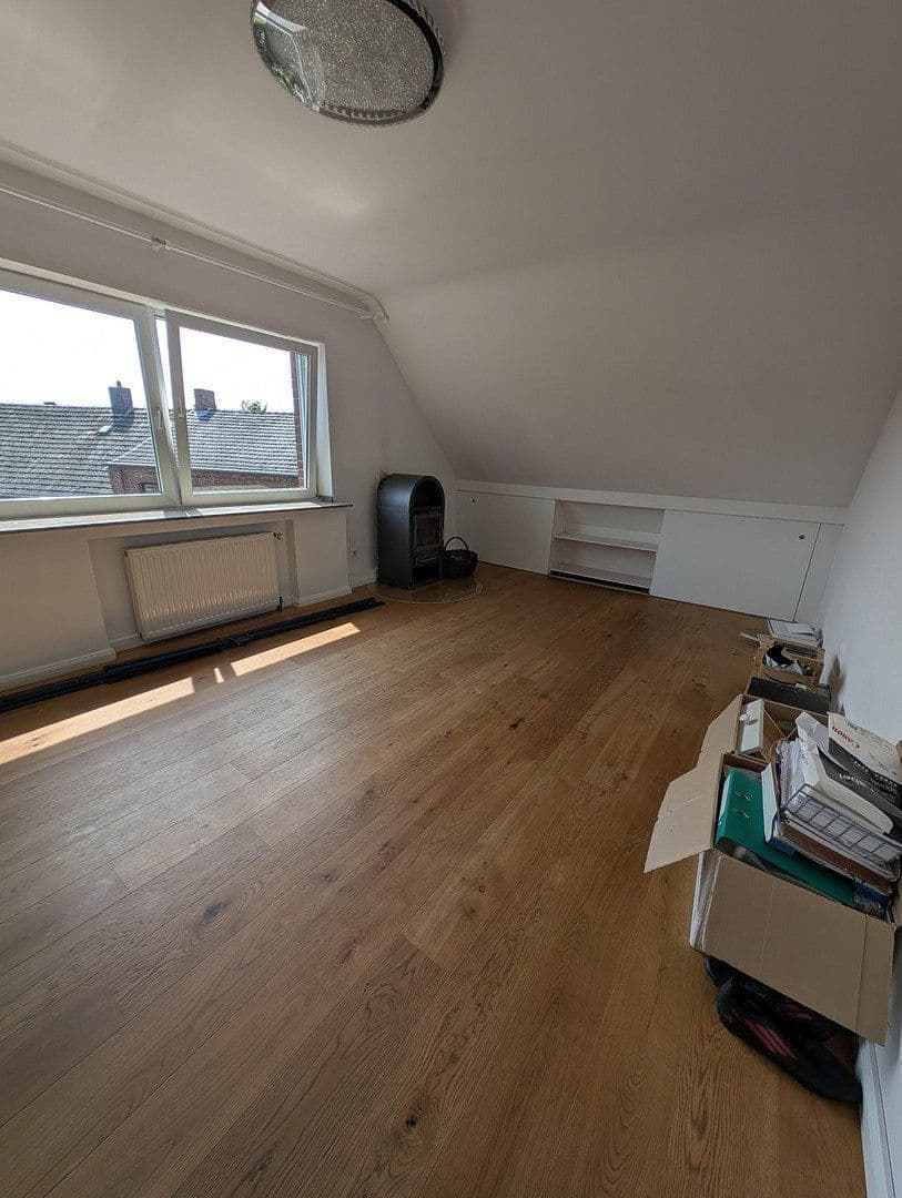 Prodej domu 170 m², pozemek 416 m², Goethestr. 6, Schwalmtal, Severní Porýní-Vestfálsko Prodej domu 170 m², pozemek 416 m², Goethestr. 6, Schwalmtal, Severní Porýní-Vestfálsko