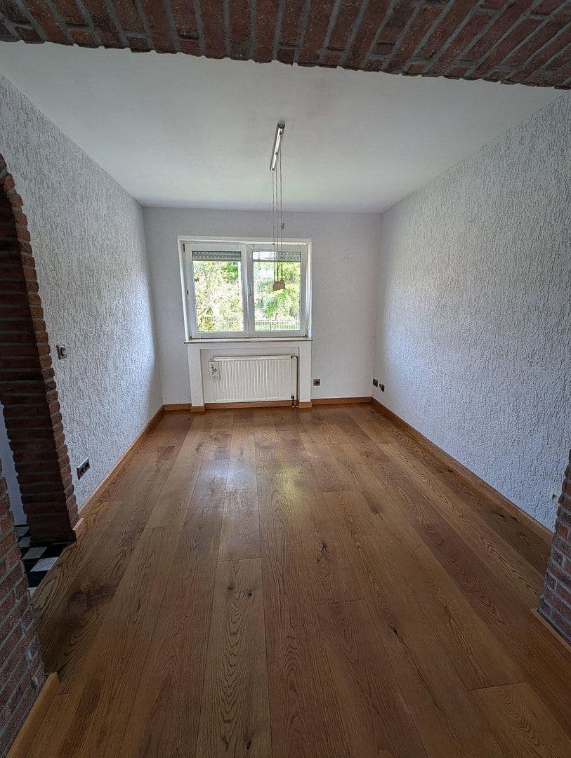 Prodej domu 170 m², pozemek 416 m², Goethestr. 6, Schwalmtal, Severní Porýní-Vestfálsko Prodej domu 170 m², pozemek 416 m², Goethestr. 6, Schwalmtal, Severní Porýní-Vestfálsko