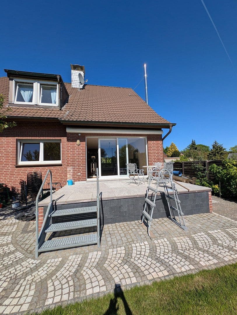 Prodej domu 170 m², pozemek 416 m², Goethestr. 6, Schwalmtal, Severní Porýní-Vestfálsko Prodej domu 170 m², pozemek 416 m², Goethestr. 6, Schwalmtal, Severní Porýní-Vestfálsko