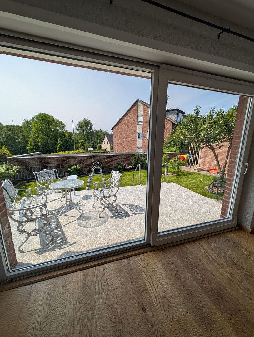 Prodej domu 170 m², pozemek 416 m², Goethestr. 6, Schwalmtal, Severní Porýní-Vestfálsko Prodej domu 170 m², pozemek 416 m², Goethestr. 6, Schwalmtal, Severní Porýní-Vestfálsko