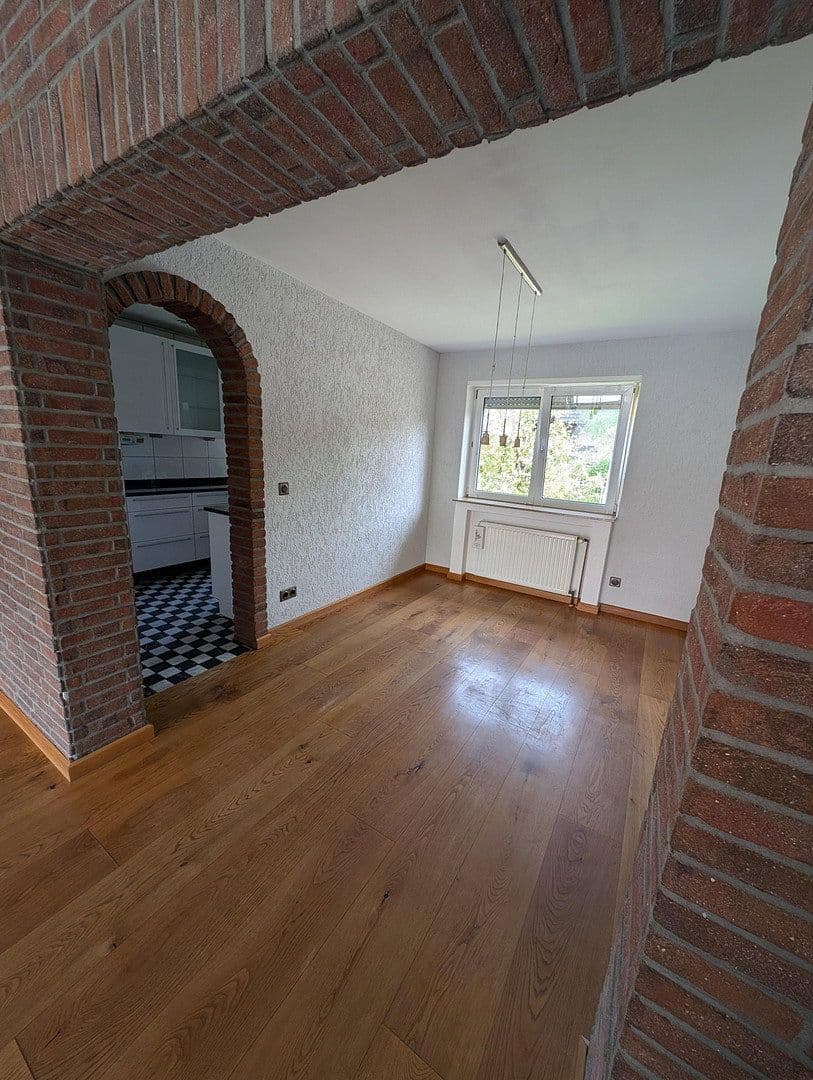 Prodej domu 170 m², pozemek 416 m², Goethestr. 6, Schwalmtal, Severní Porýní-Vestfálsko Prodej domu 170 m², pozemek 416 m², Goethestr. 6, Schwalmtal, Severní Porýní-Vestfálsko