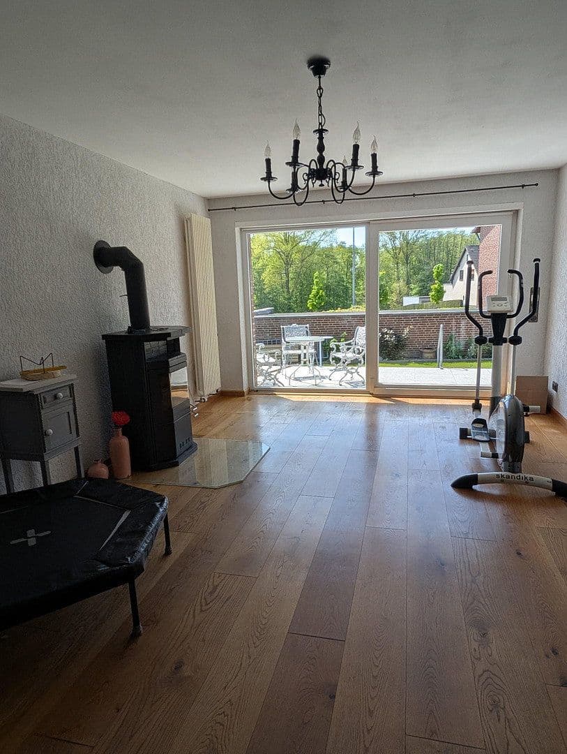 Prodej domu 170 m², pozemek 416 m², Goethestr. 6, Schwalmtal, Severní Porýní-Vestfálsko Prodej domu 170 m², pozemek 416 m², Goethestr. 6, Schwalmtal, Severní Porýní-Vestfálsko