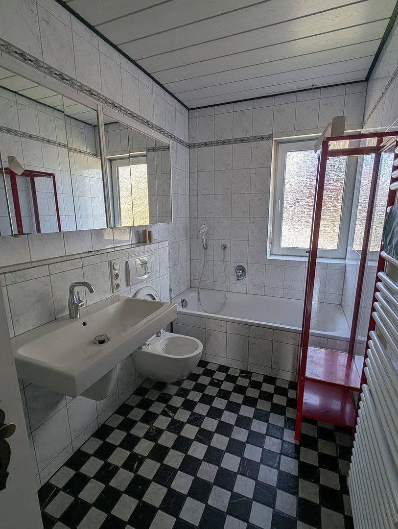 Prodej domu 170 m², pozemek 416 m², Goethestr. 6, Schwalmtal, Severní Porýní-Vestfálsko Prodej domu 170 m², pozemek 416 m², Goethestr. 6, Schwalmtal, Severní Porýní-Vestfálsko