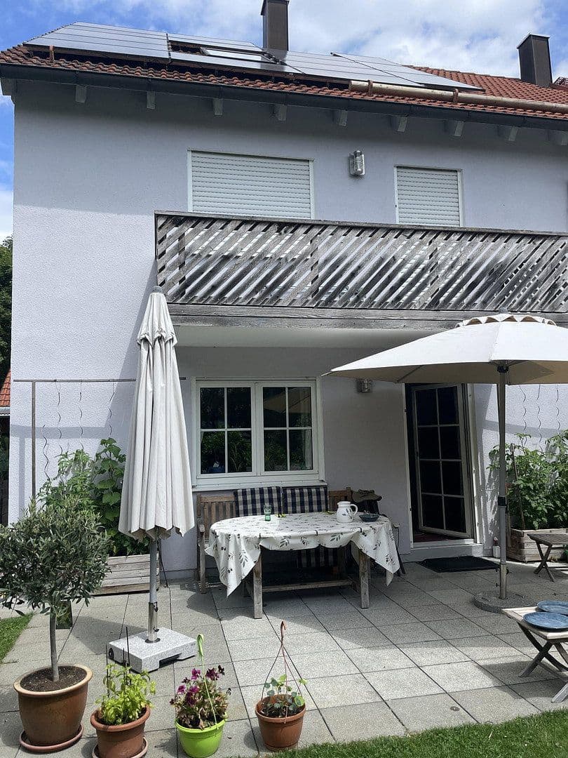 Prodej domu 169 m², pozemek 315 m², Nikolaus-Döllel-Str. 2, Erding, Bavorsko Prodej domu 169 m², pozemek 315 m², Nikolaus-Döllel-Str. 2, Erding, Bavorsko