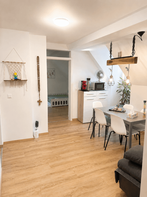 Pronájem bytu 4+1 75 m², Burglengenfeld, Bavorsko Pronájem bytu 4+1 75 m², Burglengenfeld, Bavorsko
