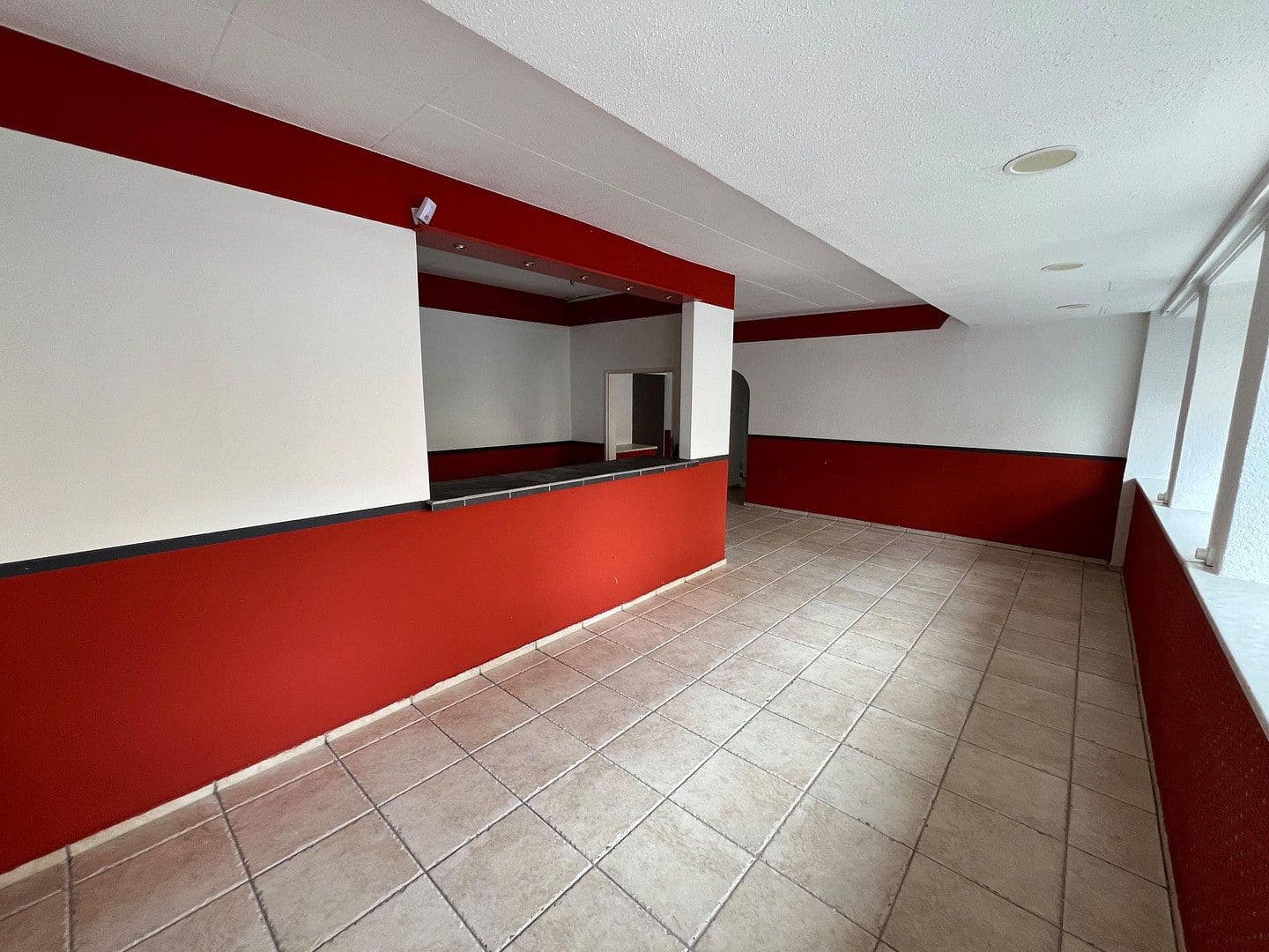 Pronájem nebytového prostoru 200 m², Gibitzenhofstraße 82, Nürnberg, Bavorsko Pronájem nebytového prostoru 200 m², Gibitzenhofstraße 82, Nürnberg, Bavorsko