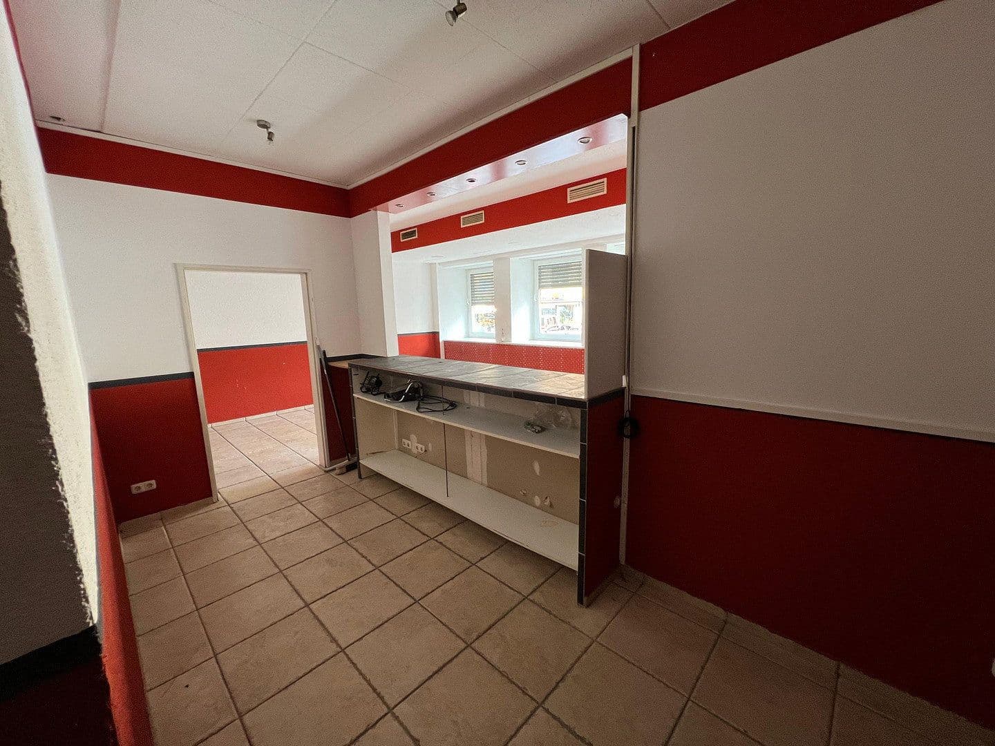 Pronájem nebytového prostoru 200 m², Gibitzenhofstraße 82, Nürnberg, Bavorsko Pronájem nebytového prostoru 200 m², Gibitzenhofstraße 82, Nürnberg, Bavorsko