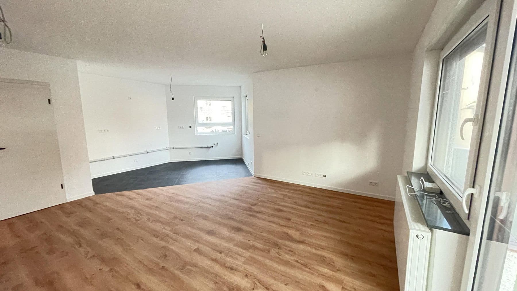 Pronájem bytu 5+1 133 m², Hemsbach, Bádensko-Württembersko Pronájem bytu 5+1 133 m², Hemsbach, Bádensko-Württembersko
