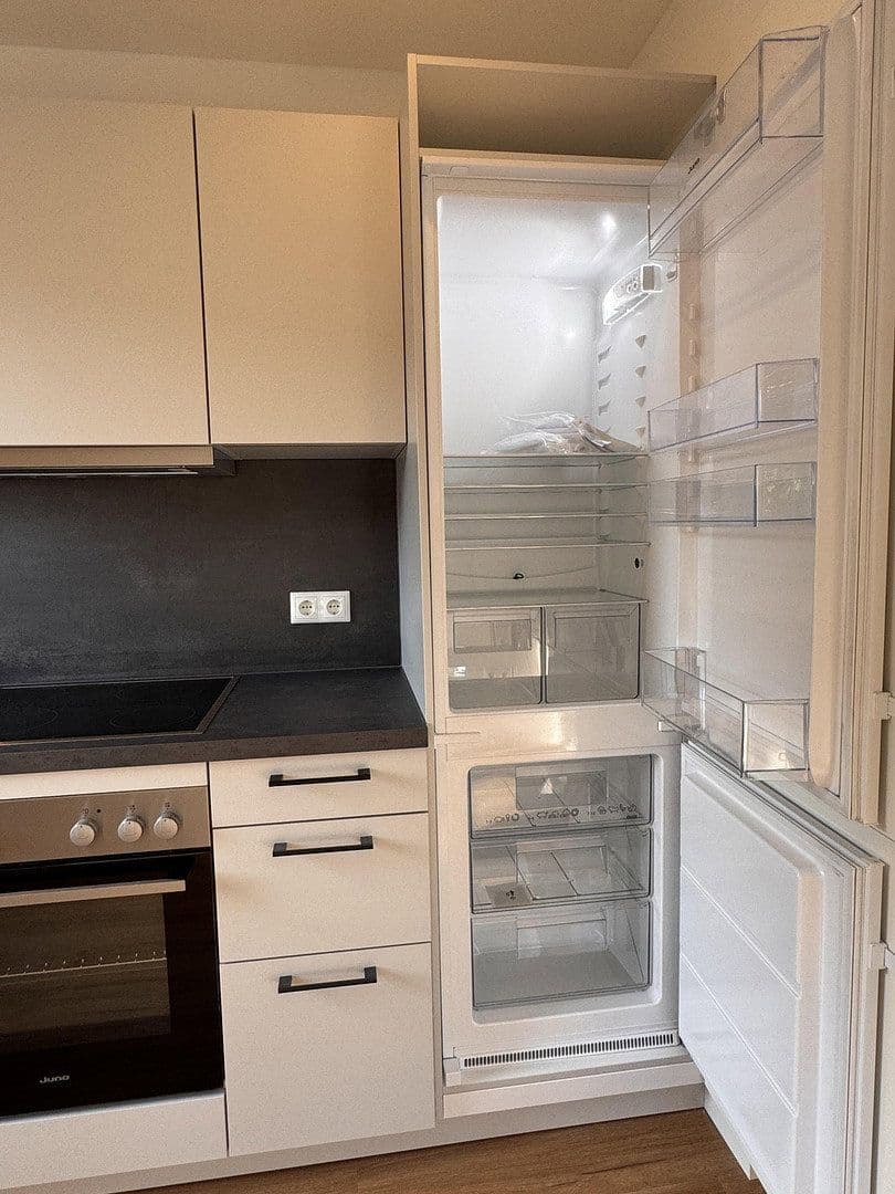 Pronájem bytu 2+kk 50 m², Miltenbergstraße 18, Augsburg, Bavorsko Pronájem bytu 2+kk 50 m², Miltenbergstraße 18, Augsburg, Bavorsko