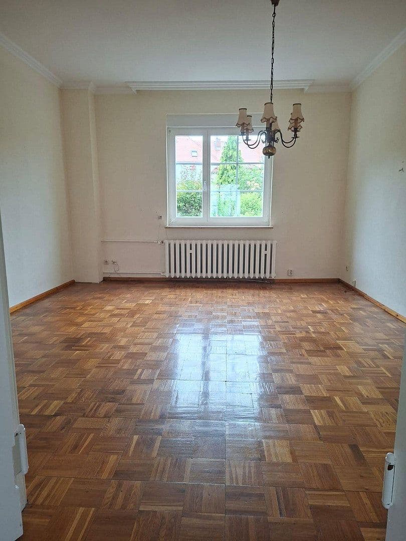 Pronájem domu 120 m², pozemek 285 m², Karl-Marx-Straße 30, Apolda, Durynsko Pronájem domu 120 m², pozemek 285 m², Karl-Marx-Straße 30, Apolda, Durynsko