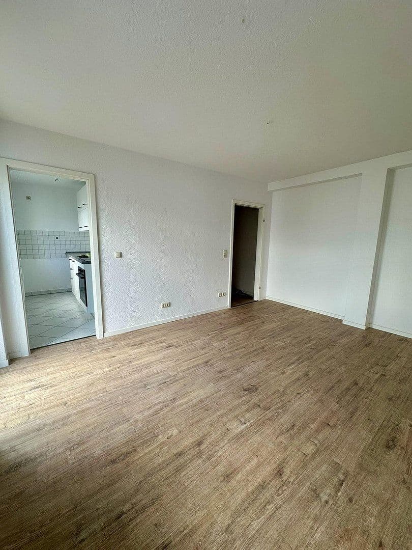 Pronájem bytu 2+1 43 m², Arndtstraße 30, Magdeburg, Sasko-Anhaltsko Pronájem bytu 2+1 43 m², Arndtstraße 30, Magdeburg, Sasko-Anhaltsko