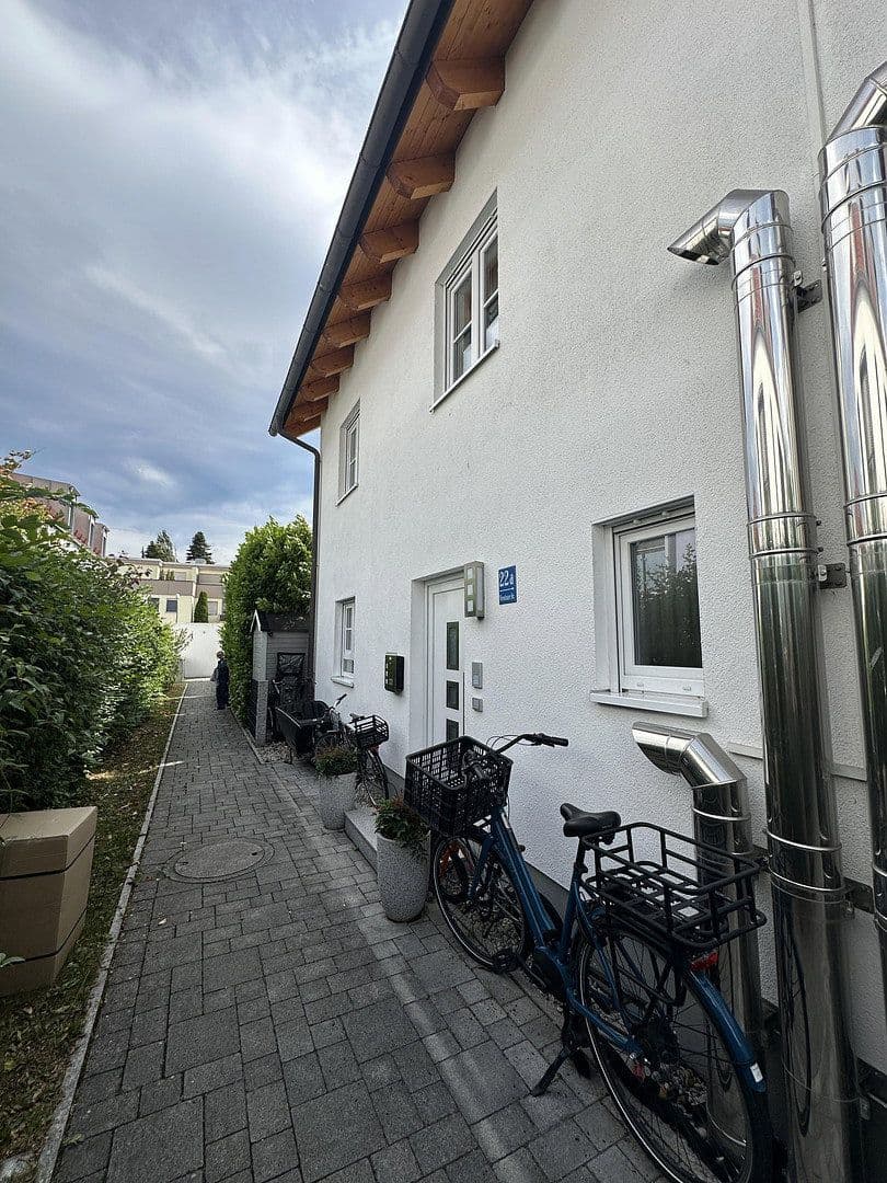 Prodej domu 188 m², pozemek 265 m², München, Bavorsko Prodej domu 188 m², pozemek 265 m², München, Bavorsko