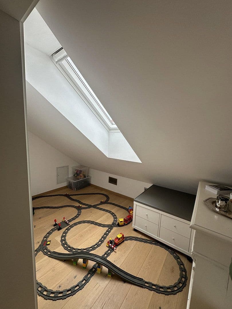 Prodej domu 188 m², pozemek 265 m², München, Bavorsko Prodej domu 188 m², pozemek 265 m², München, Bavorsko