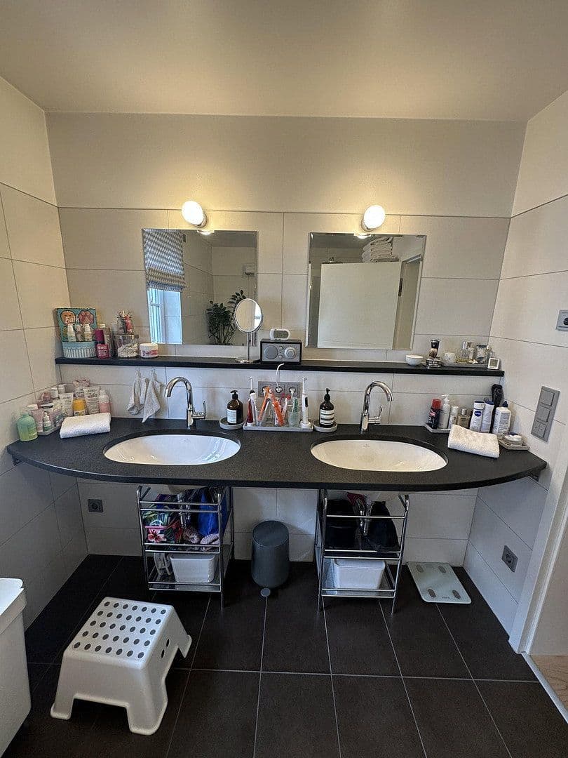 Prodej domu 188 m², pozemek 265 m², München, Bavorsko Prodej domu 188 m², pozemek 265 m², München, Bavorsko