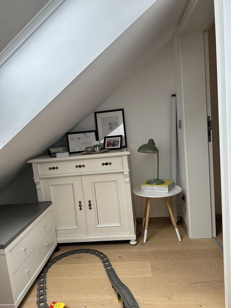 Prodej domu 188 m², pozemek 265 m², München, Bavorsko Prodej domu 188 m², pozemek 265 m², München, Bavorsko