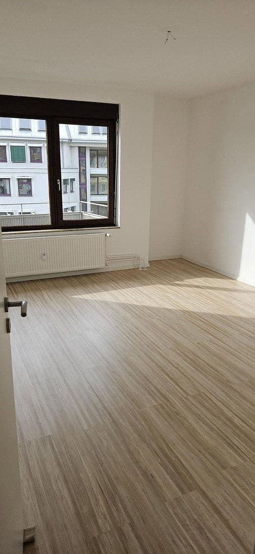 Pronájem bytu 3+1 71 m², Pforzheim, Bádensko-Württembersko Pronájem bytu 3+1 71 m², Pforzheim, Bádensko-Württembersko