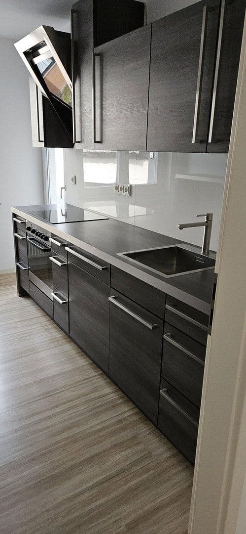Pronájem bytu 3+1 71 m², Pforzheim, Bádensko-Württembersko Pronájem bytu 3+1 71 m², Pforzheim, Bádensko-Württembersko