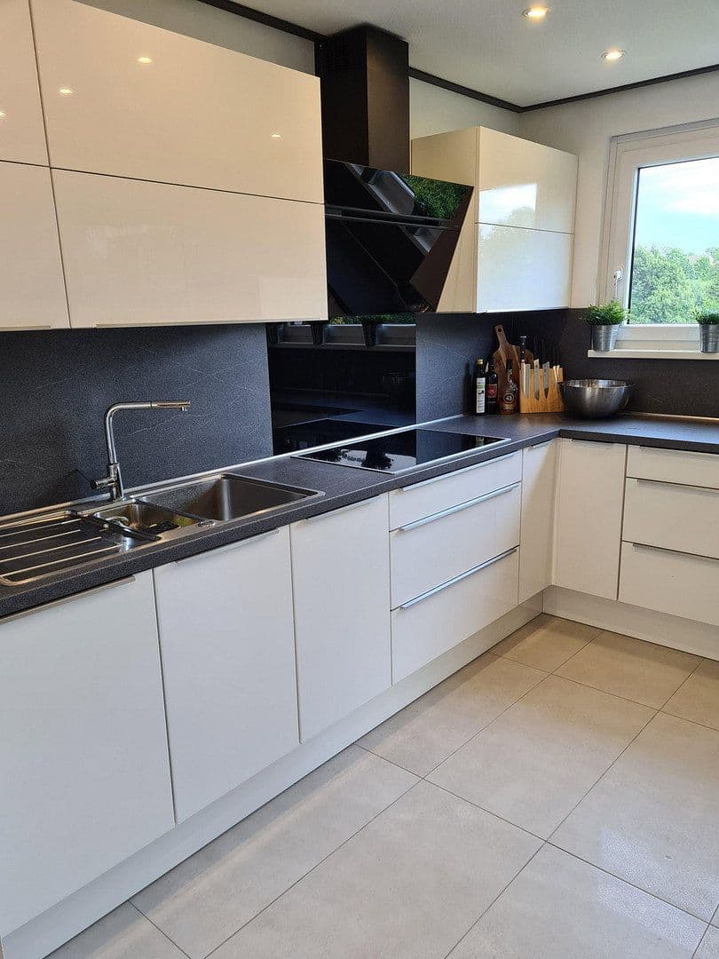 Prodej bytu 3+kk 88 m², Essen, Severní Porýní-Vestfálsko Prodej bytu 3+kk 88 m², Essen, Severní Porýní-Vestfálsko