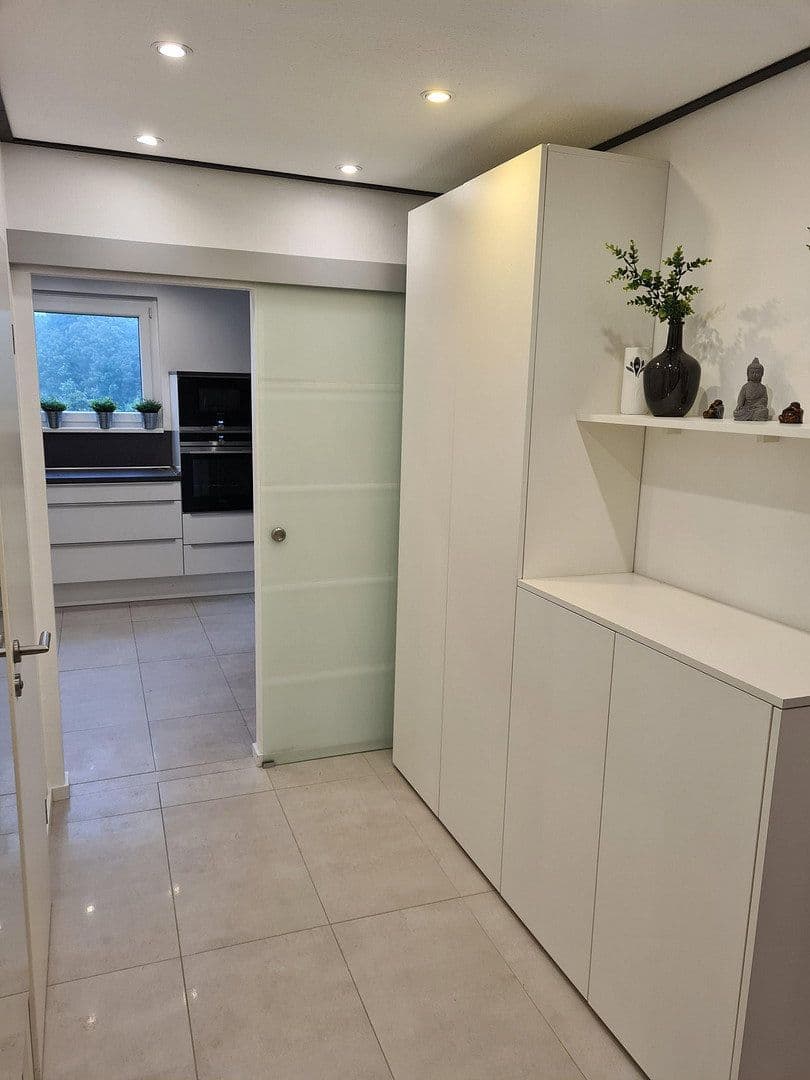 Prodej bytu 3+kk 88 m², Essen, Severní Porýní-Vestfálsko Prodej bytu 3+kk 88 m², Essen, Severní Porýní-Vestfálsko