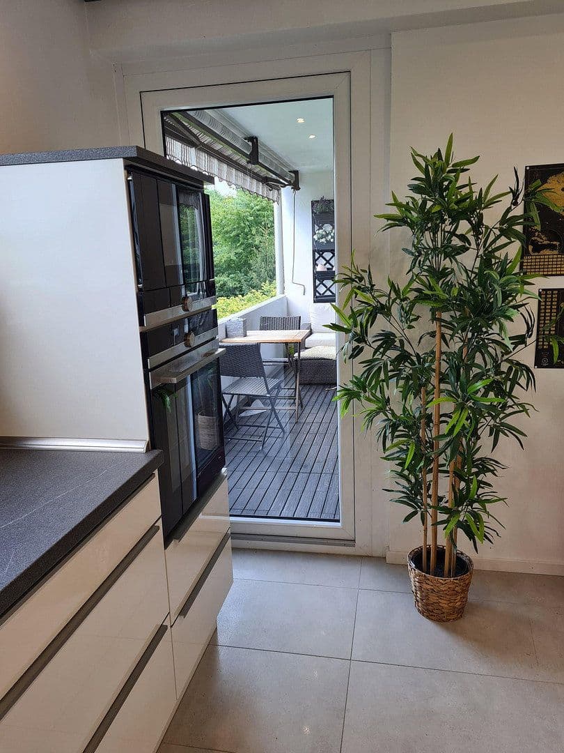 Prodej bytu 3+kk 88 m², Essen, Severní Porýní-Vestfálsko Prodej bytu 3+kk 88 m², Essen, Severní Porýní-Vestfálsko