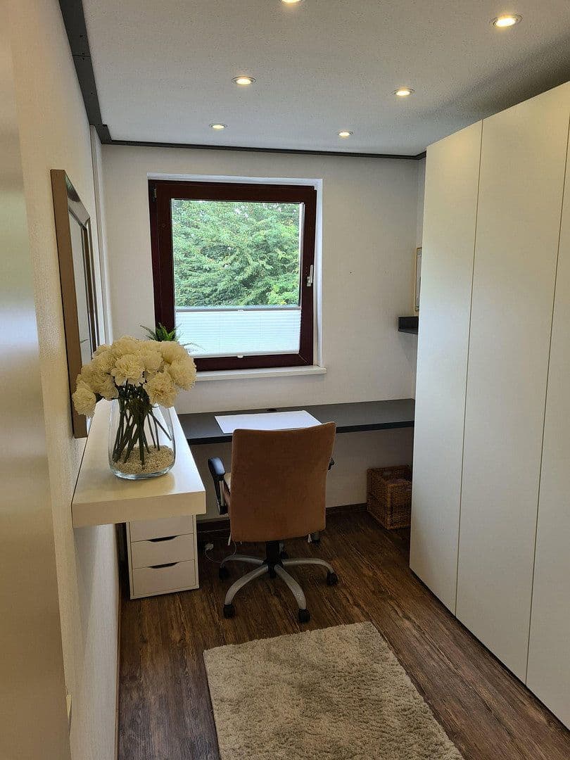Prodej bytu 3+kk 88 m², Essen, Severní Porýní-Vestfálsko Prodej bytu 3+kk 88 m², Essen, Severní Porýní-Vestfálsko