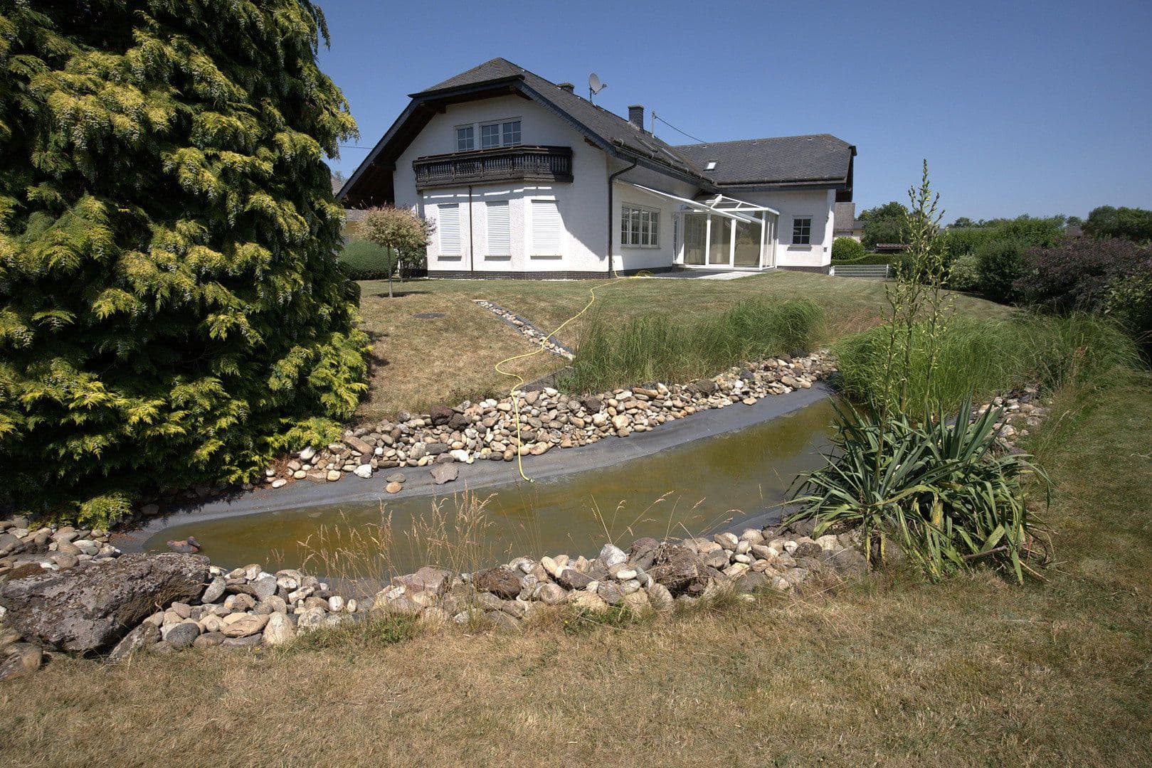 Pronájem bytu 2+1 47 m², Kastellaun, Porýní-Falc Pronájem bytu 2+1 47 m², Kastellaun, Porýní-Falc