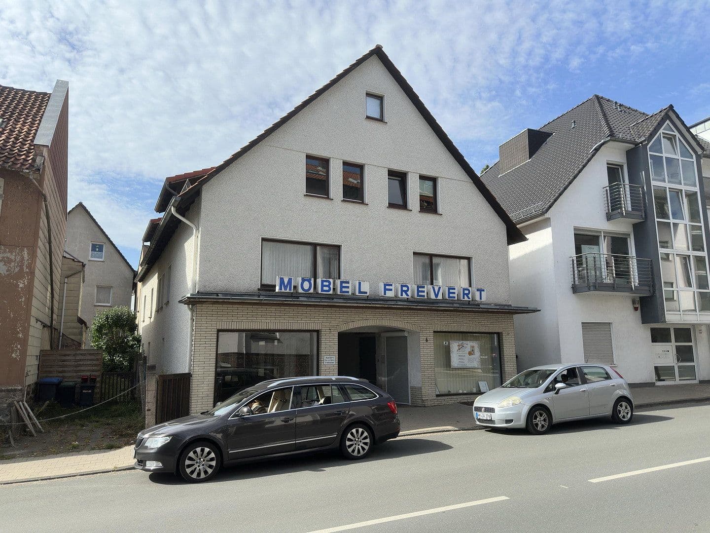 Prodej domu 295 m², pozemek 376 m², Oesdorfer Strasse 6, Bad Pyrmont, Dolní Sasko Prodej domu 295 m², pozemek 376 m², Oesdorfer Strasse 6, Bad Pyrmont, Dolní Sasko