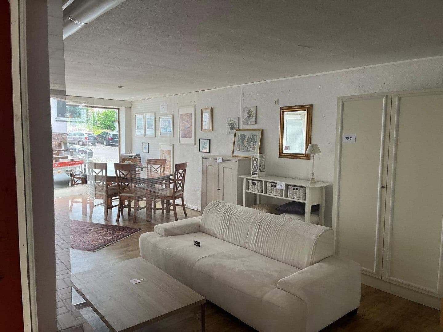 Prodej domu 295 m², pozemek 376 m², Oesdorfer Strasse 6, Bad Pyrmont, Dolní Sasko Prodej domu 295 m², pozemek 376 m², Oesdorfer Strasse 6, Bad Pyrmont, Dolní Sasko