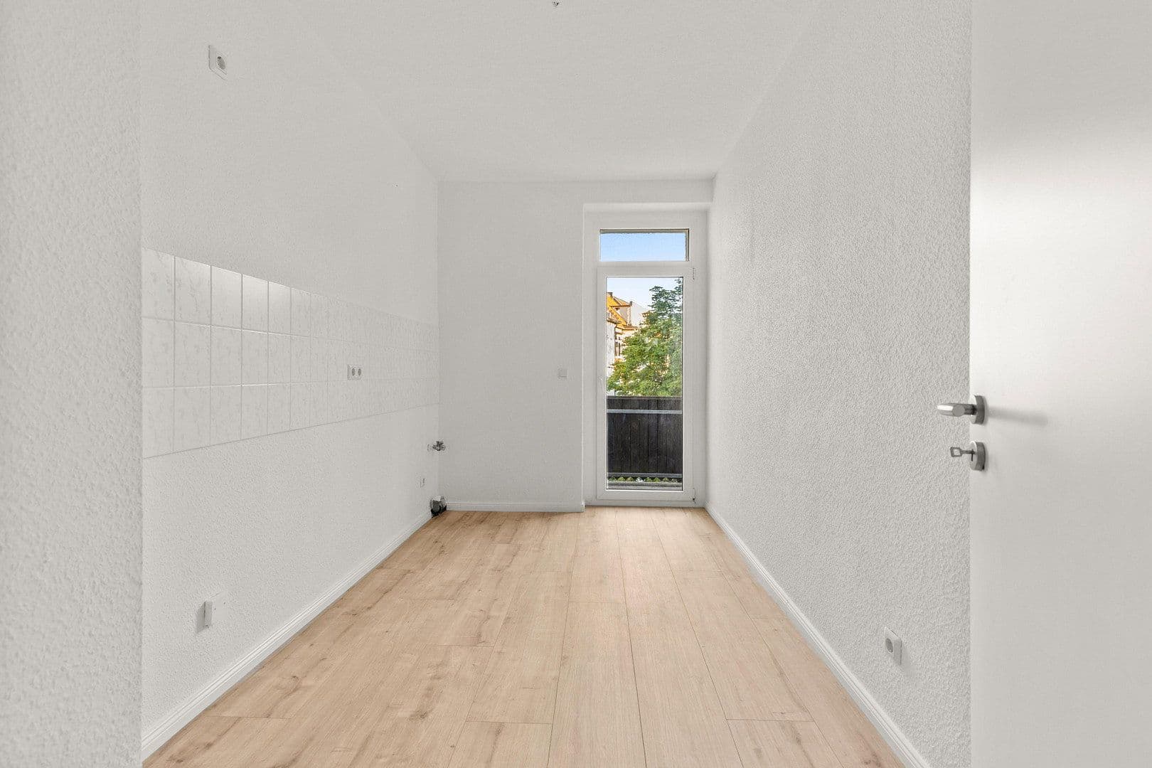 Pronájem bytu 4+1 84 m², Wurzner Straße 188, Leipzig, Sasko Pronájem bytu 4+1 84 m², Wurzner Straße 188, Leipzig, Sasko