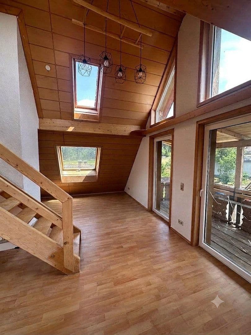Pronájem bytu 3+1 85 m², Höchst 17, Eisenbach (Hochschwarzwald), Bádensko-Württembersko Pronájem bytu 3+1 85 m², Höchst 17, Eisenbach (Hochschwarzwald), Bádensko-Württembersko