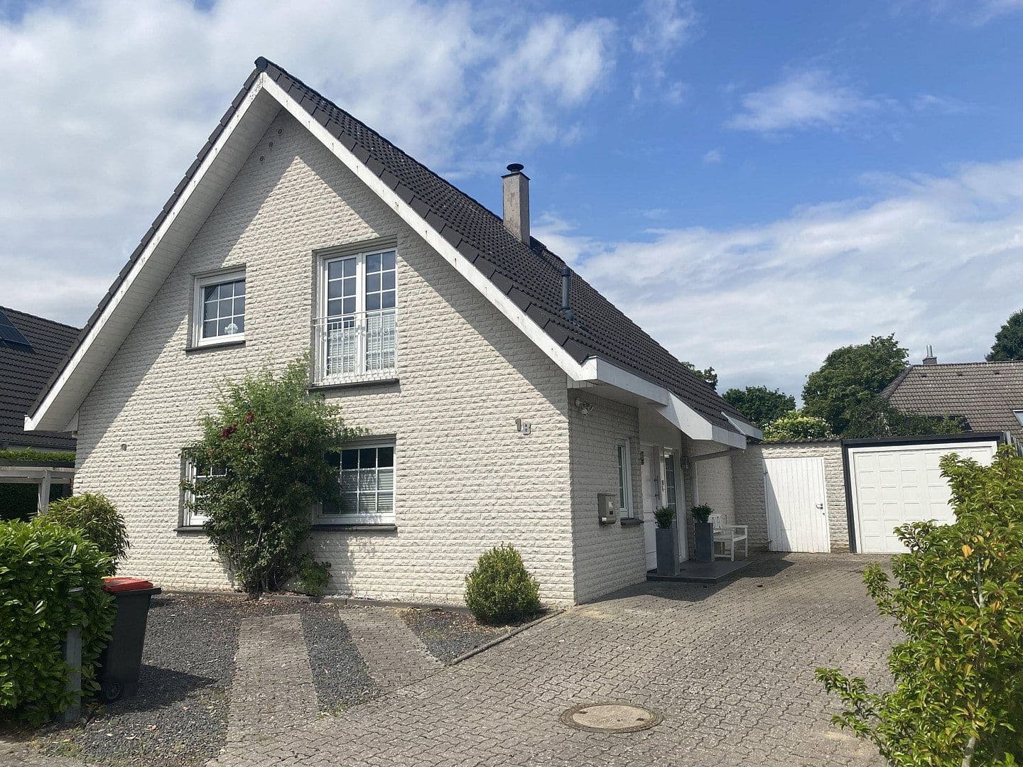 Prodej domu 127 m², pozemek 496 m², Šlesvik, Šlesvicko-Holštýnsko Prodej domu 127 m², pozemek 496 m², Šlesvik, Šlesvicko-Holštýnsko