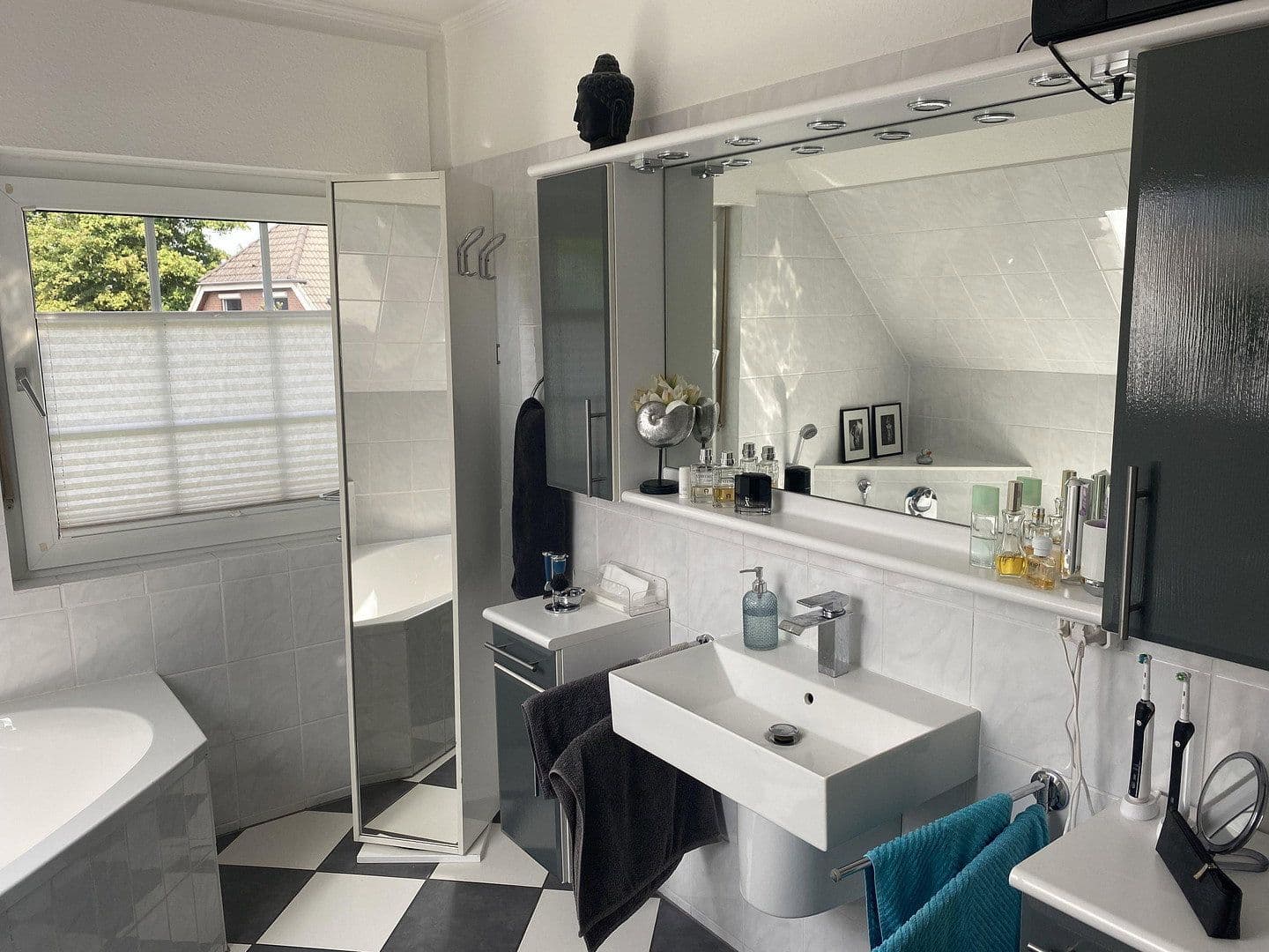 Prodej domu 127 m², pozemek 496 m², Šlesvik, Šlesvicko-Holštýnsko Prodej domu 127 m², pozemek 496 m², Šlesvik, Šlesvicko-Holštýnsko
