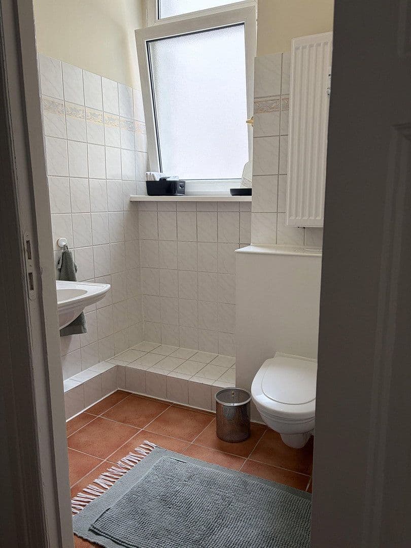 Pronájem bytu 3+1 80 m², Hektor Straße 21, Charlottenburg, Berlín Pronájem bytu 3+1 80 m², Hektor Straße 21, Charlottenburg, Berlín