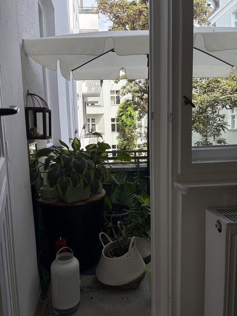 Pronájem bytu 3+1 80 m², Hektor Straße 21, Charlottenburg, Berlín Pronájem bytu 3+1 80 m², Hektor Straße 21, Charlottenburg, Berlín