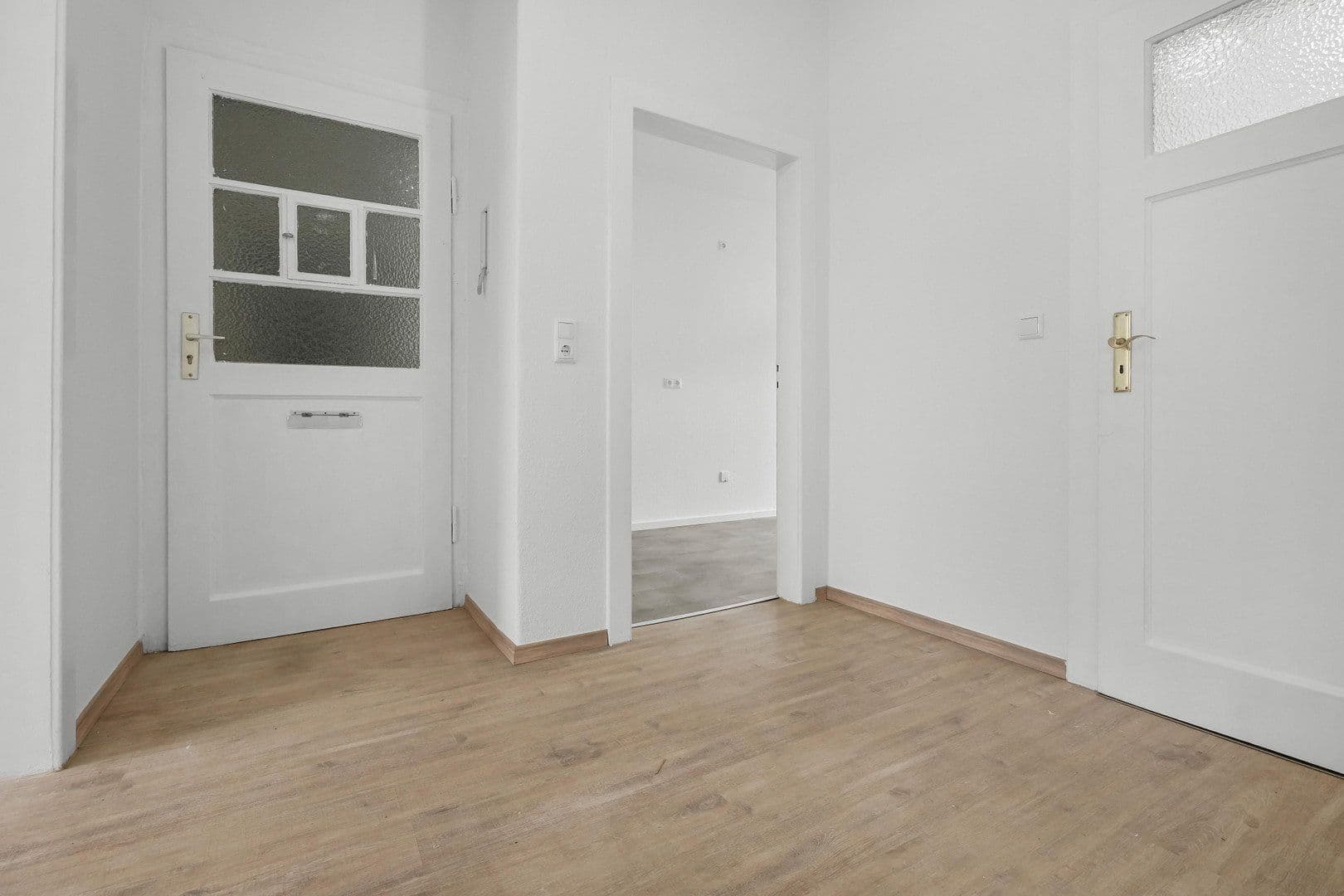 Pronájem bytu 3+1 63 m², Waßmannstr. 9, Hannover, Dolní Sasko Pronájem bytu 3+1 63 m², Waßmannstr. 9, Hannover, Dolní Sasko