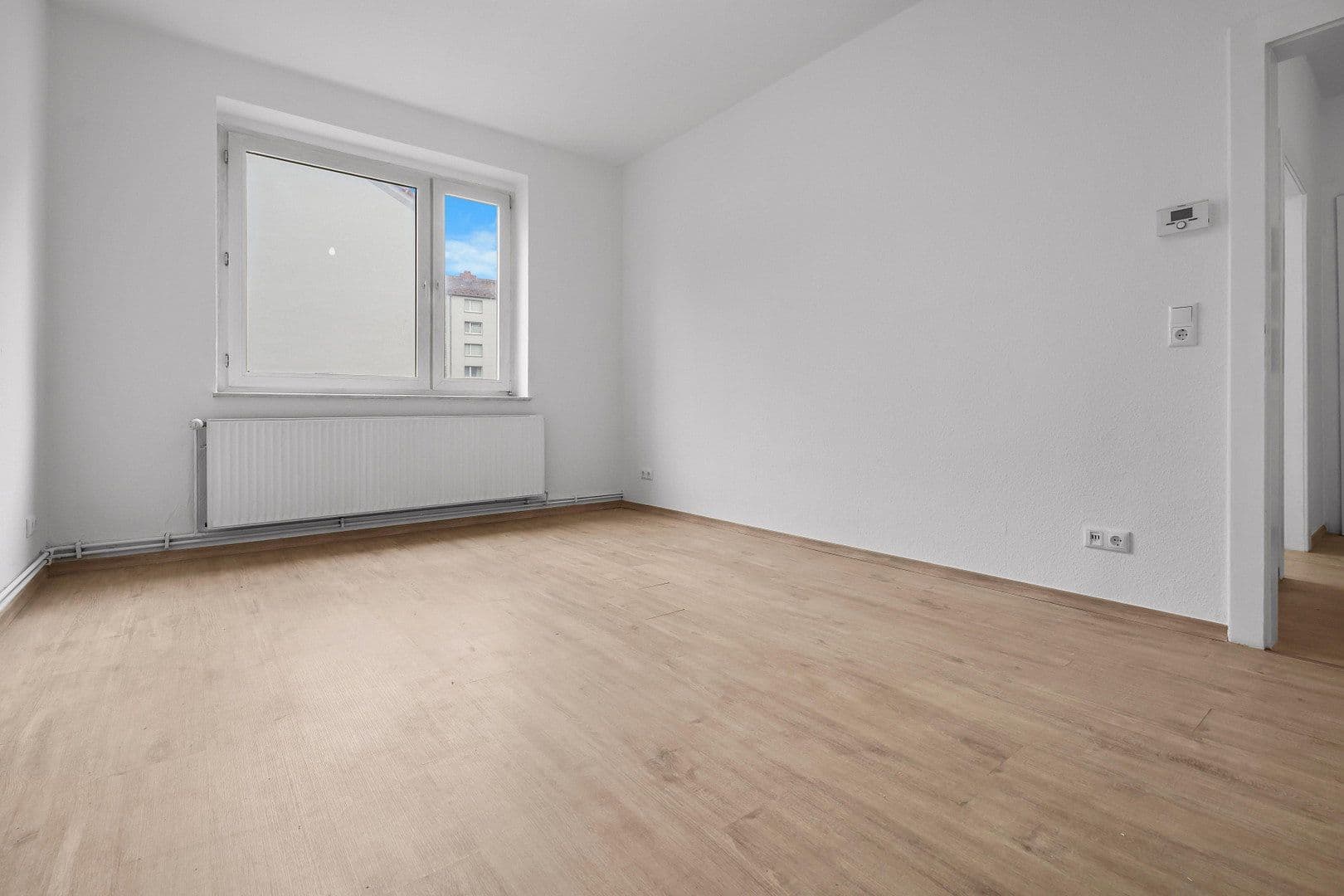 Pronájem bytu 3+1 63 m², Waßmannstr. 9, Hannover, Dolní Sasko Pronájem bytu 3+1 63 m², Waßmannstr. 9, Hannover, Dolní Sasko