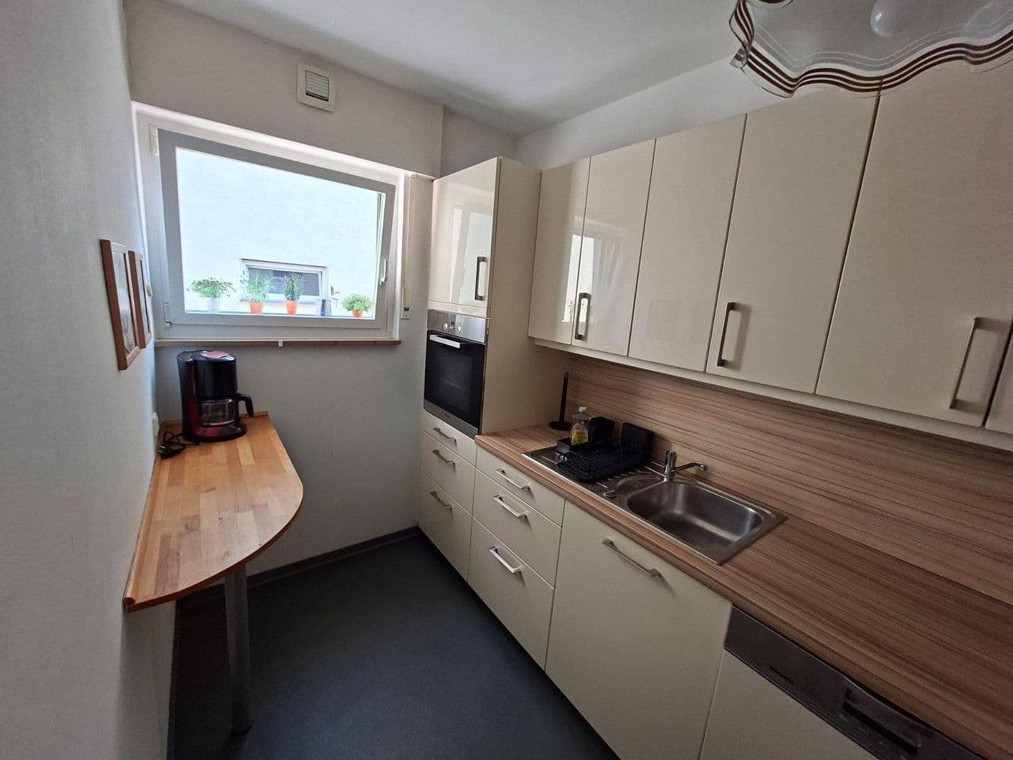 Pronájem bytu 2+1 68 m², Hausmannstraße 1, Hanau, Hessen Pronájem bytu 2+1 68 m², Hausmannstraße 1, Hanau, Hessen