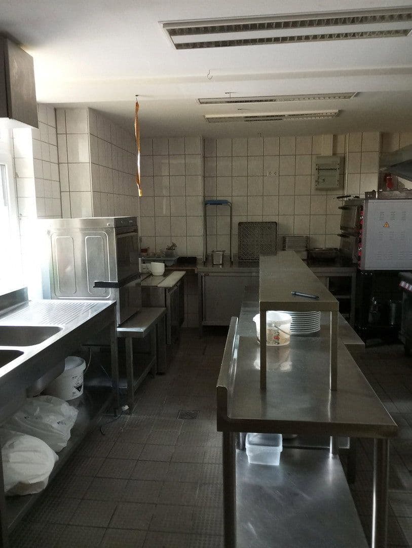 Pronájem nebytového prostoru 113 m², Mannheim, Bádensko-Württembersko Pronájem nebytového prostoru 113 m², Mannheim, Bádensko-Württembersko