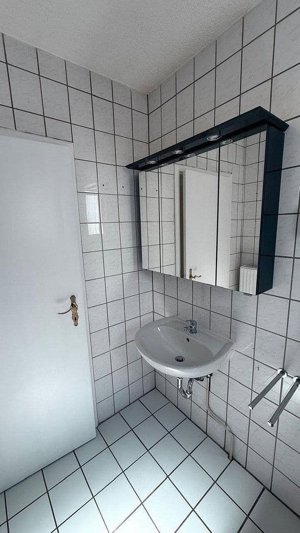 Pronájem bytu 2+1 65 m², Kolpingstraße 13, Herxheim bei Landau/Pfalz, Porýní-Falc Pronájem bytu 2+1 65 m², Kolpingstraße 13, Herxheim bei Landau/Pfalz, Porýní-Falc