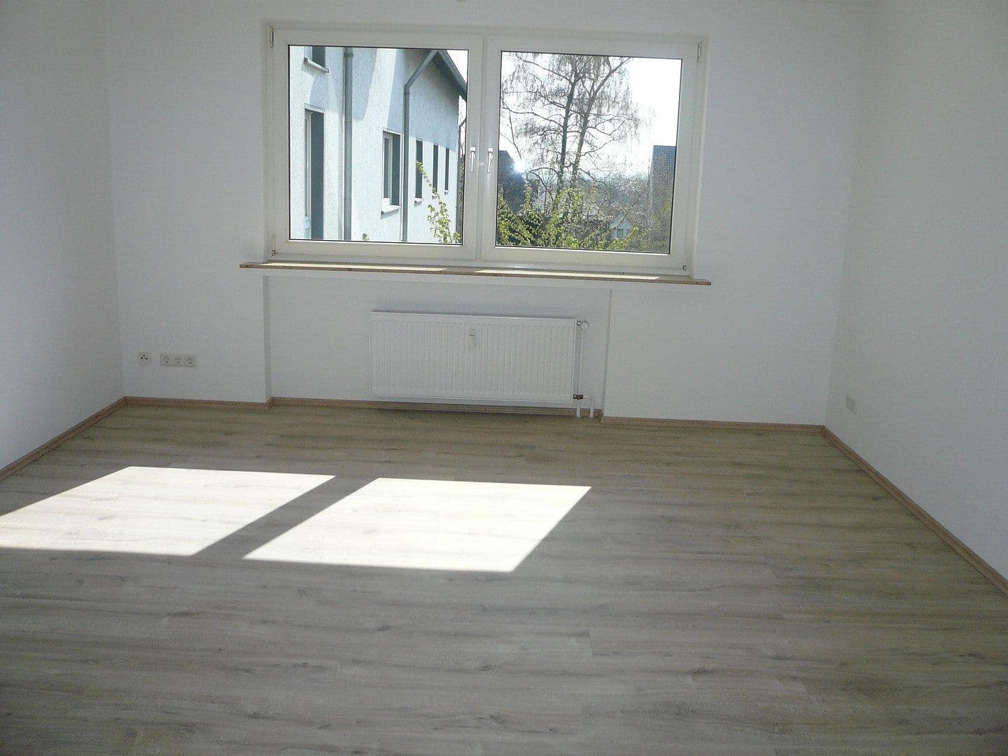 Pronájem bytu 1+1 40 m², Heiligenhaus, Severní Porýní-Vestfálsko Pronájem bytu 1+1 40 m², Heiligenhaus, Severní Porýní-Vestfálsko