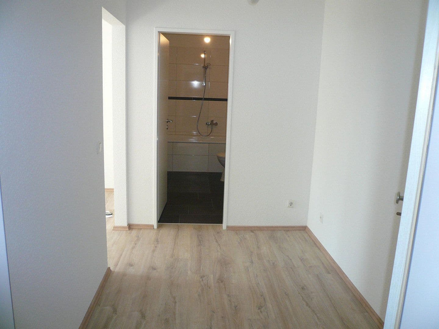 Pronájem bytu 1+1 40 m², Heiligenhaus, Severní Porýní-Vestfálsko Pronájem bytu 1+1 40 m², Heiligenhaus, Severní Porýní-Vestfálsko