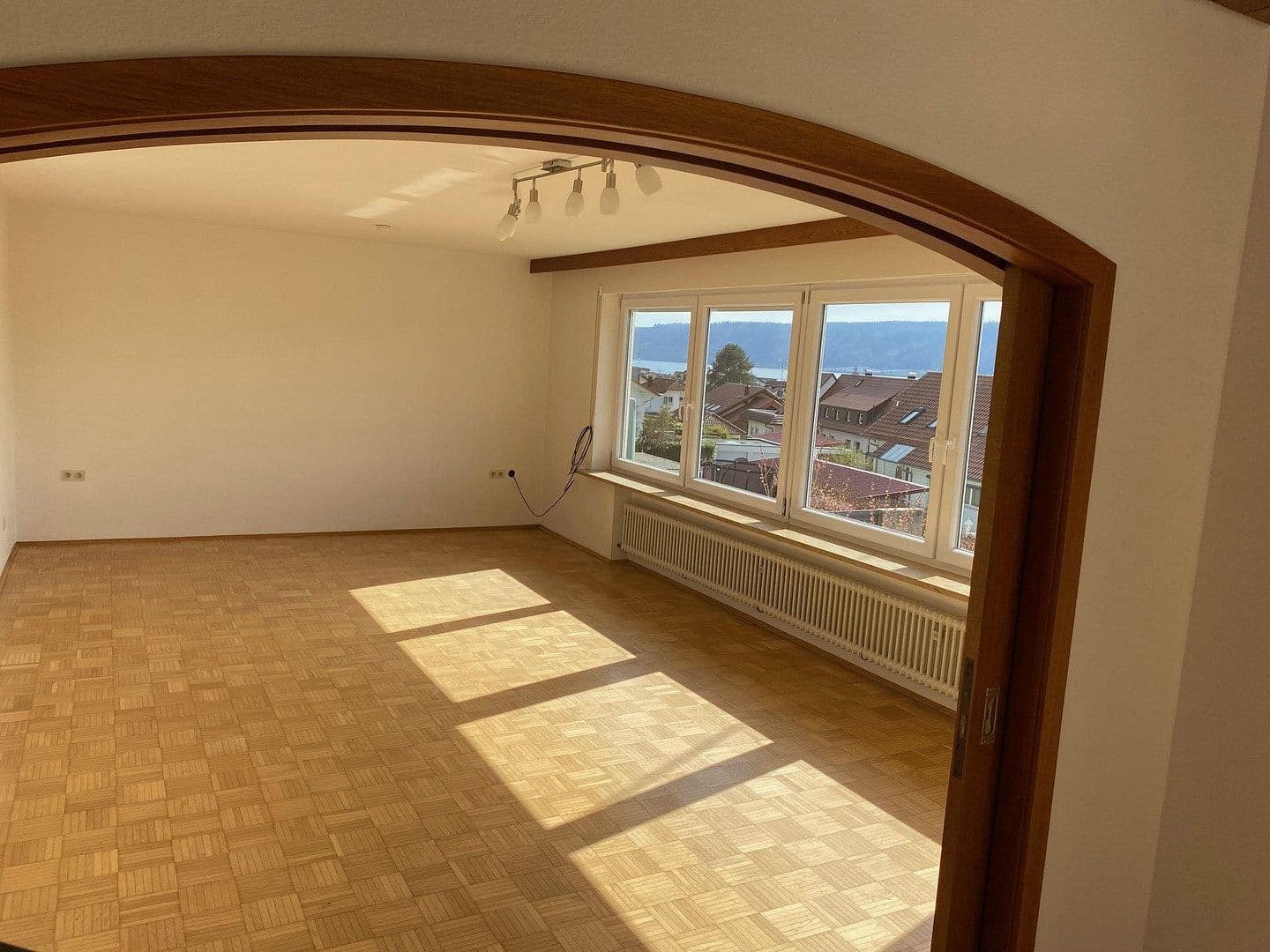 Pronájem domu 200 m², pozemek 702 m², Am Blütenhang 10, Bodman-Ludwigshafen, Bádensko-Württembersko Pronájem domu 200 m², pozemek 702 m², Am Blütenhang 10, Bodman-Ludwigshafen, Bádensko-Württembersko